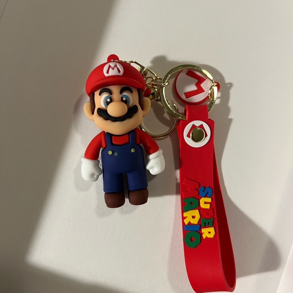 Super Mario Mario keychain new